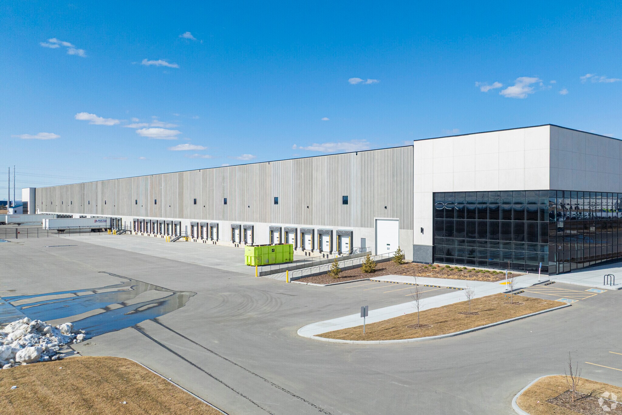 60 Carmek Dr, Calgary, AB à vendre Photo principale- Image 1 de 1