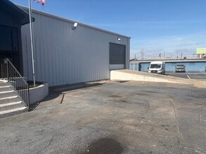 2518 Memorial Pky SW, Huntsville, AL for lease Interior Photo- Image 2 of 8