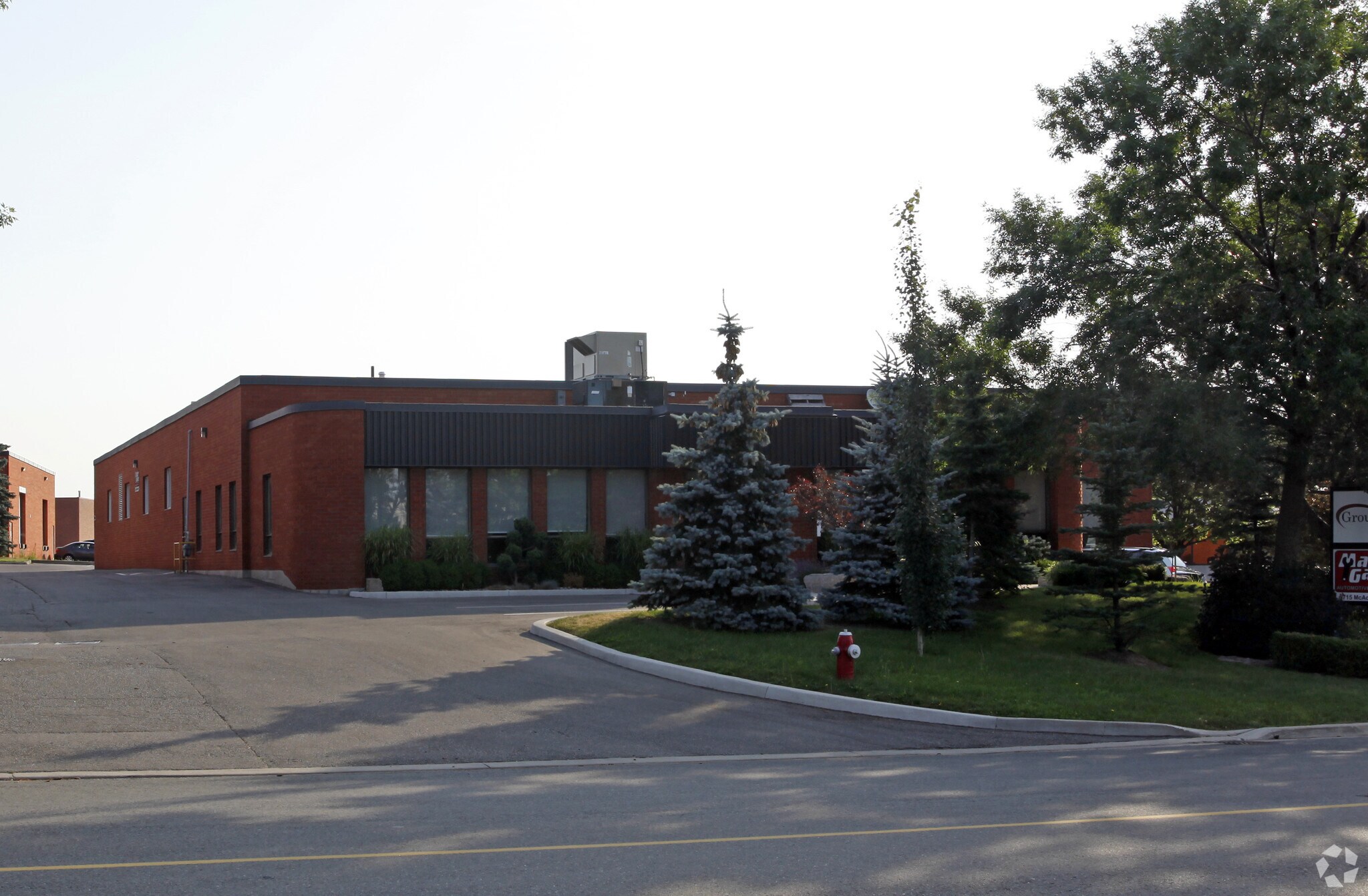 5715 Mcadam Rd, Mississauga, ON for sale Primary Photo- Image 1 of 1