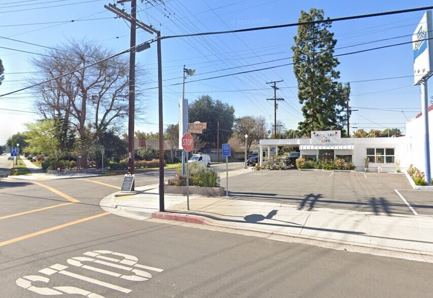 301 N San Marino Ave, San Gabriel, CA à vendre - Photo du bâtiment - Image 3 de 18