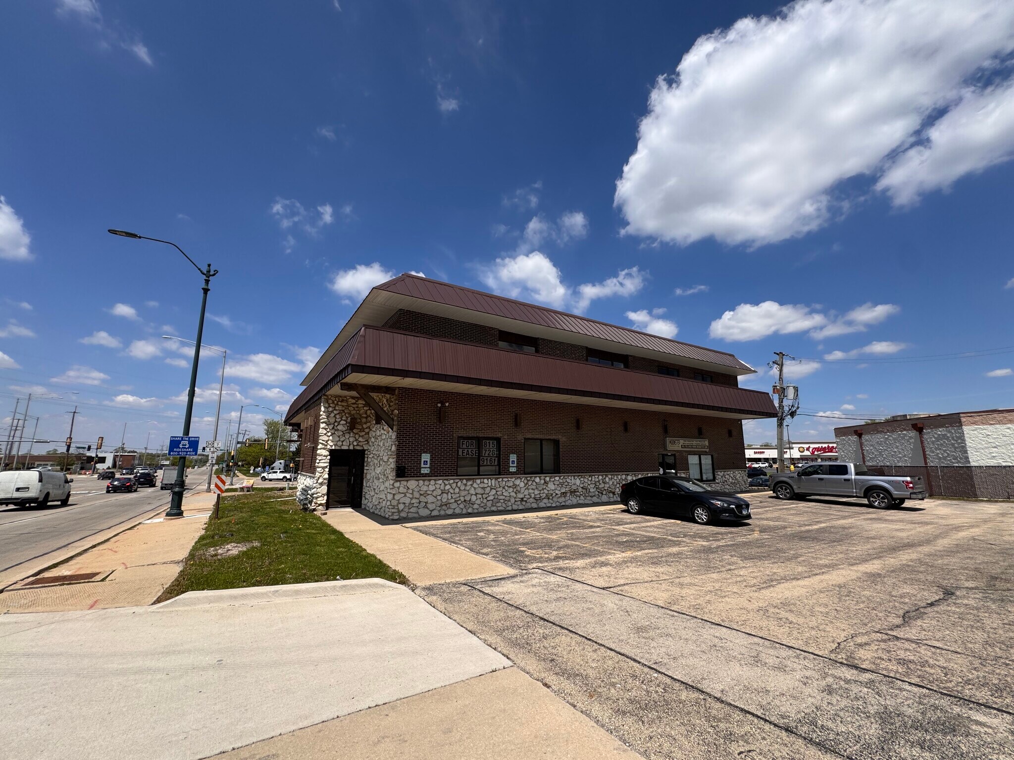 1523 Plainfield Rd, Joliet, IL à vendre Photo du bâtiment- Image 1 de 1