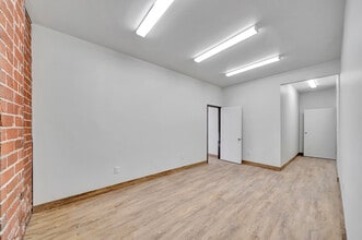 14526 Haynes St, Van Nuys, CA for lease Interior Photo- Image 2 of 4