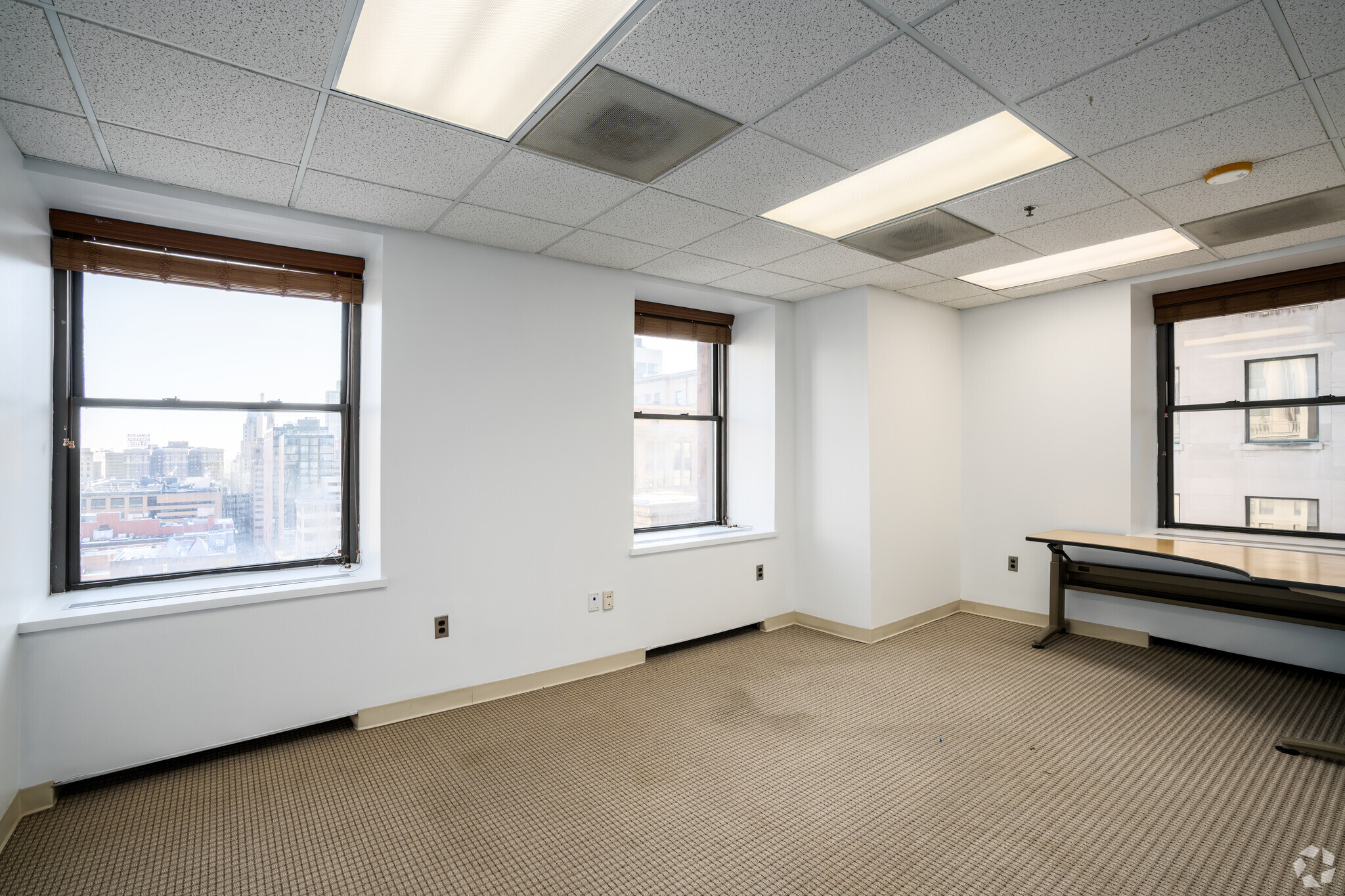 121 S Broad St, Philadelphia, PA for lease Interior Photo- Image 1 of 3
