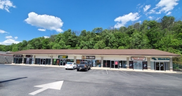 350 Best Ave, Walnutport, PA for sale - Building Photo - Image 1 of 1