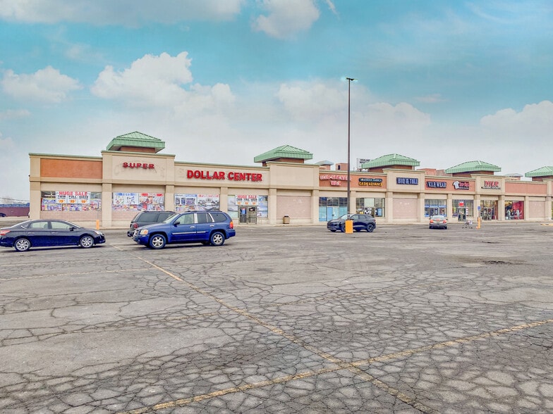 14004-14134 Woodward Ave, Highland Park, MI for lease - Building Photo - Image 3 of 4