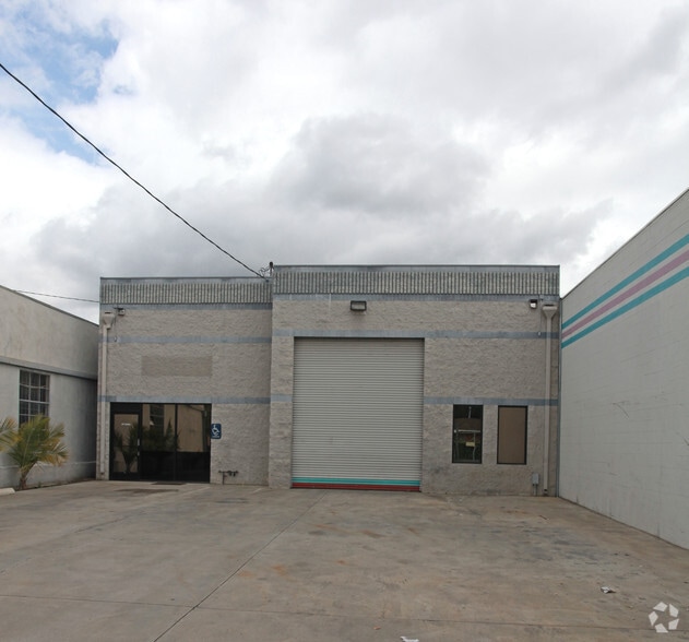 7808 Clybourn Ave, Sun Valley, CA for lease - Building Photo - Image 3 of 6