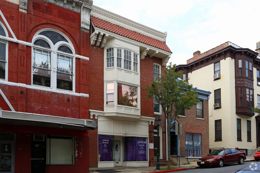 109 N Potomac St, Hagerstown, MD for lease - Primary Photo - Image 1 of 3