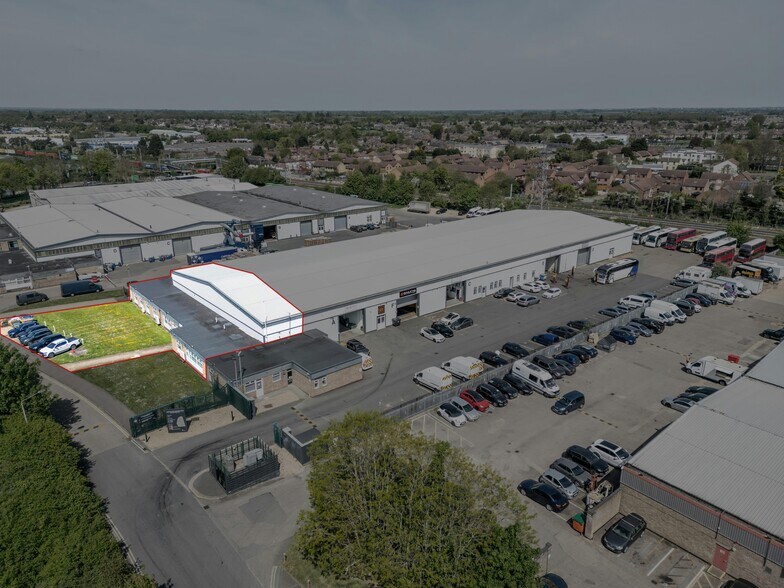 Enterprise Way, Peterborough à louer - Photo du bâtiment - Image 2 de 54