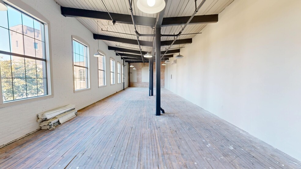 9-11 Broad St, Glens Falls, NY for lease - Interior Photo - Image 2 of 10