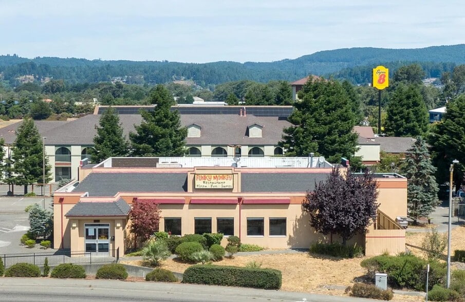 1875 Riverwalk Dr, Fortuna, CA for sale - Building Photo - Image 2 of 30