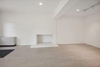 752 Walker Rd, Great Falls, VA for lease Interior Photo- Image 2 of 13