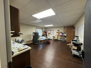 605 Chase Blvd, Sun Prairie, WI à louer Photo du bâtiment- Image 2 de 18