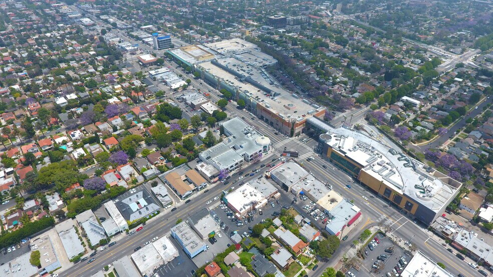 2384-2390 Westwood Blvd, Los Angeles, CA à louer - Photo du bâtiment - Image 3 de 6