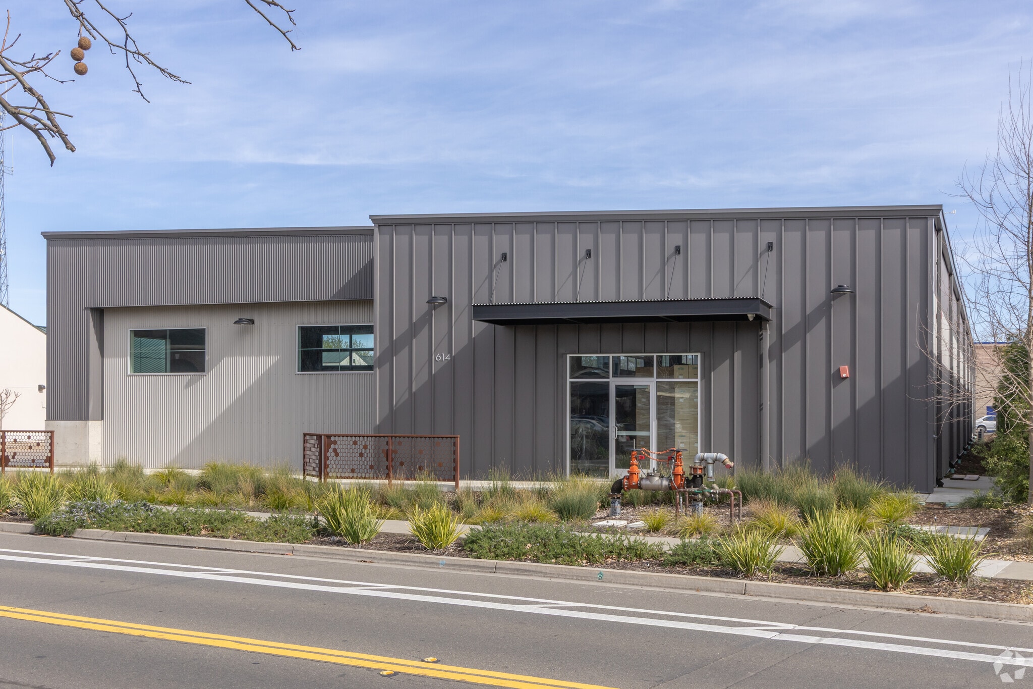 614 Cantrill Dr, Davis, CA for lease Primary Photo- Image 1 of 8