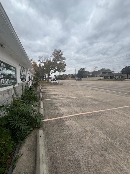 4905-4907 E Nasa Pky, Seabrook, TX à vendre - Photo du bâtiment - Image 3 de 17