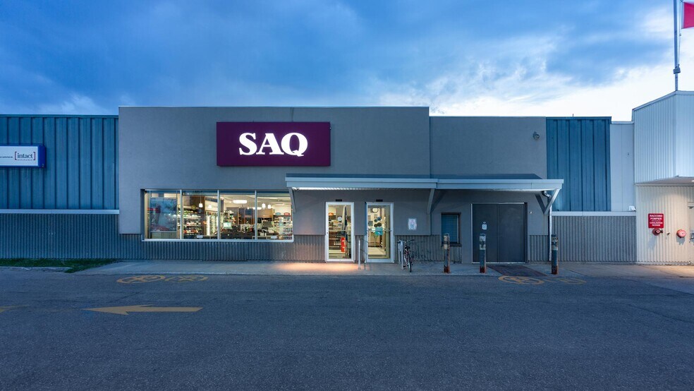 25 Rt 138, Forestville, QC for lease - Building Photo - Image 2 of 4