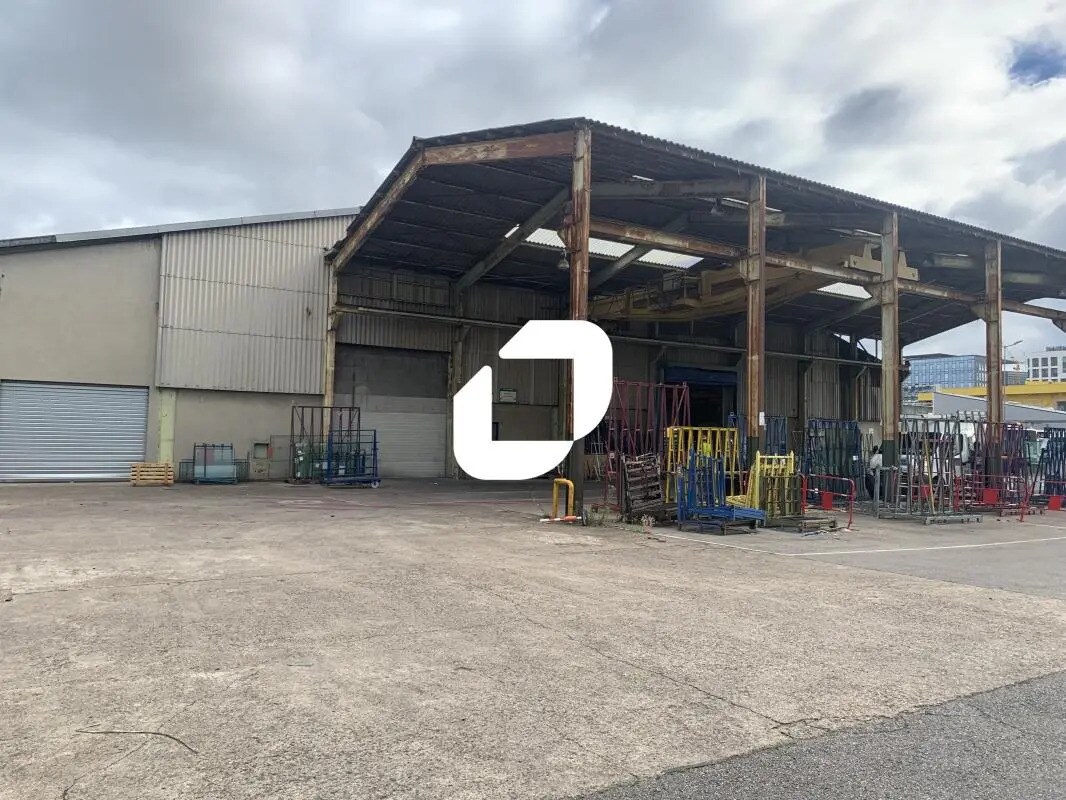 Flex in Villeurbanne for lease Building Photo- Image 1 of 7