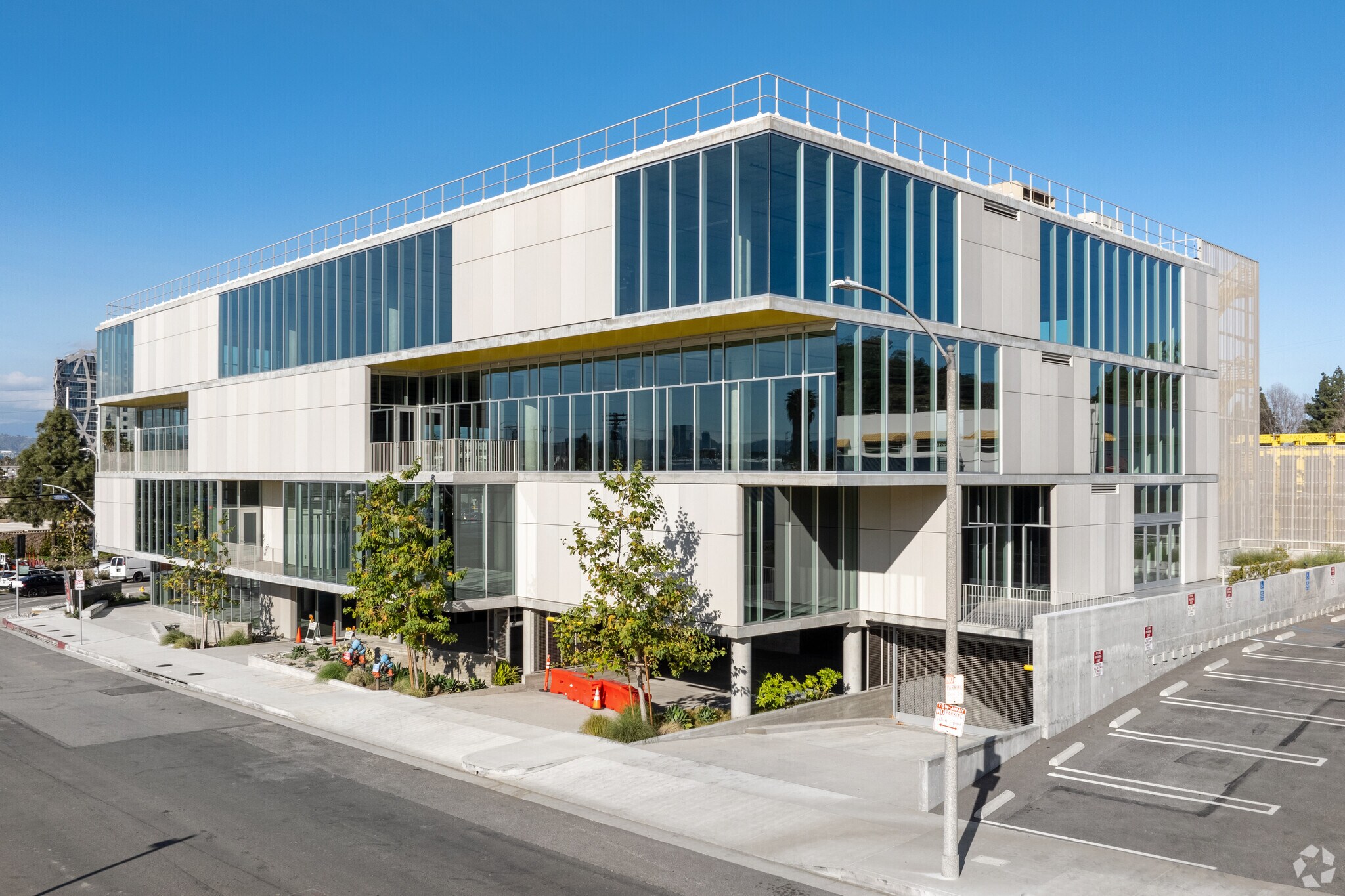 5950 W Jefferson Blvd, Los Angeles, CA à vendre Photo principale- Image 1 de 20