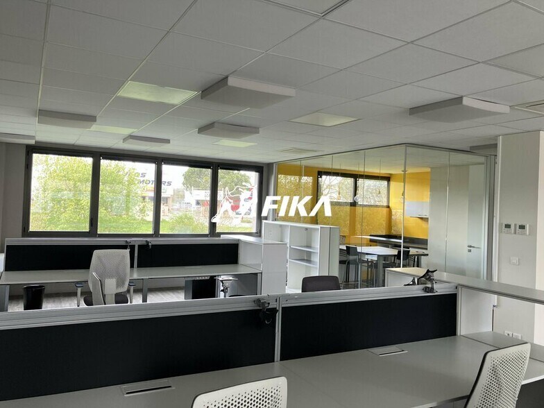 Office in Muret for sale - Interior Photo - Image 2 of 4