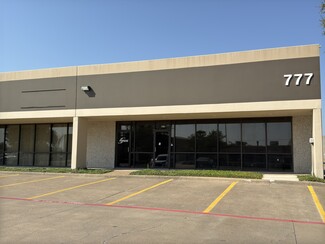 Plus de détails pour 777 N Grove Rd, Richardson, TX - Local d'activités à louer