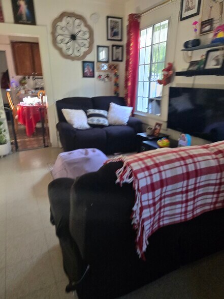 926 Euclid Ave, Los Angeles, CA à vendre - Photo intérieure - Image 3 de 6
