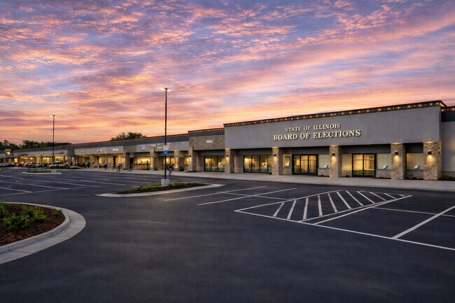 Plus de détails pour 2301-2401 S MacArthur Blvd, Springfield, IL - Commerce de détail à louer