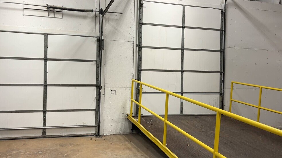 201 Kriebel Ave, Lansdale, PA à louer - Vidéo sur l’inscription commerciale - Image 2 de 7