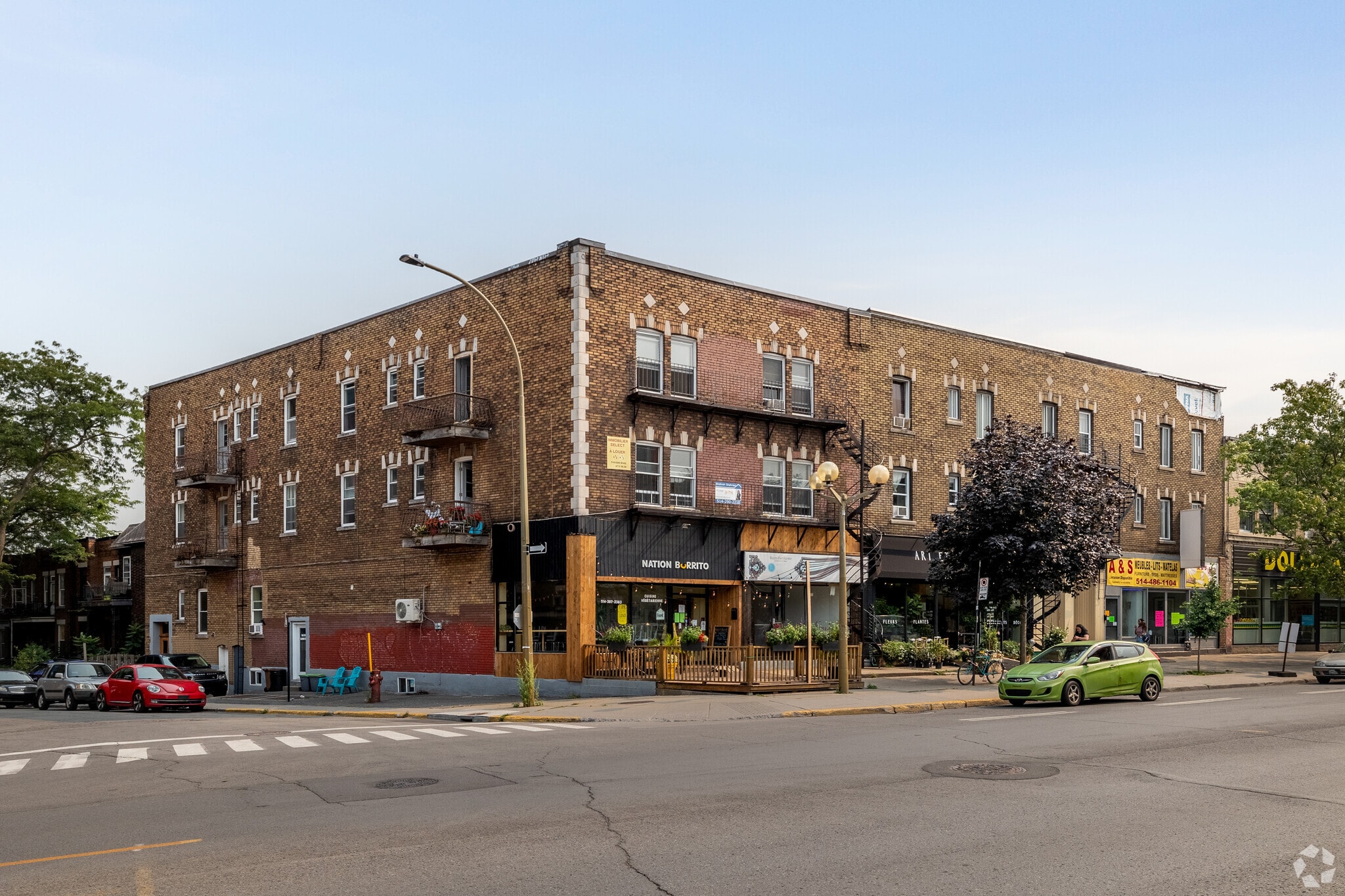 5700-5702 Rue Sherbrooke O, Montréal, QC for sale Building Photo- Image 1 of 1