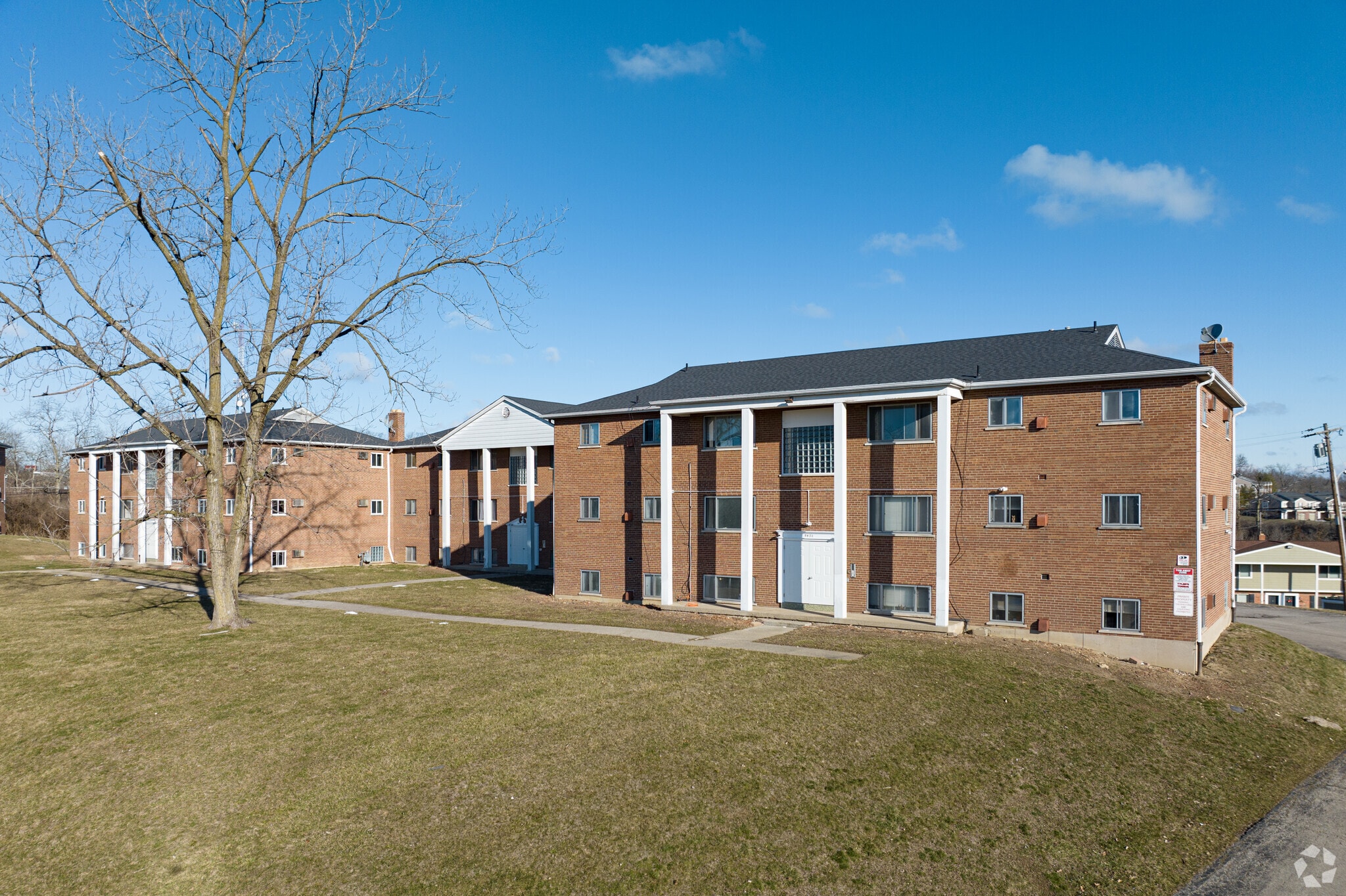 5474-5484 Bahama Ter, Cincinnati, OH for sale Primary Photo- Image 1 of 20