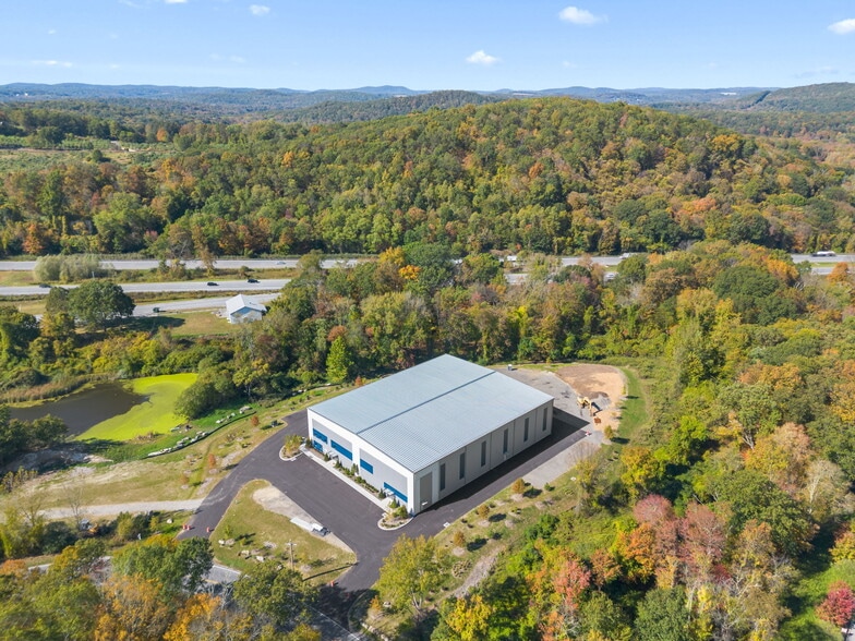 280 Fields Ln, Brewster Village, NY for lease - Building Photo - Image 2 of 6