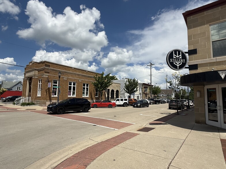 1208-1212 Bridge St, Grafton, WI for sale - Building Photo - Image 3 of 14