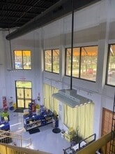 8904 Regents Park Dr, Tampa, FL à louer Photo intérieure- Image 1 de 4