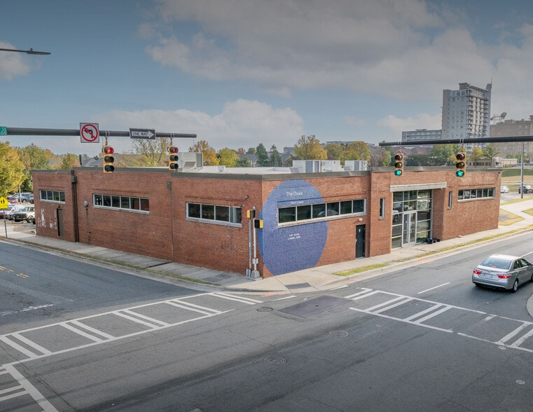 528 N Brevard St, Charlotte, NC for lease - Building Photo - Image 1 of 8