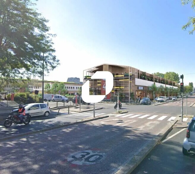 Commerce de détail dans Fresnes à louer - Photo du bâtiment - Image 2 de 2