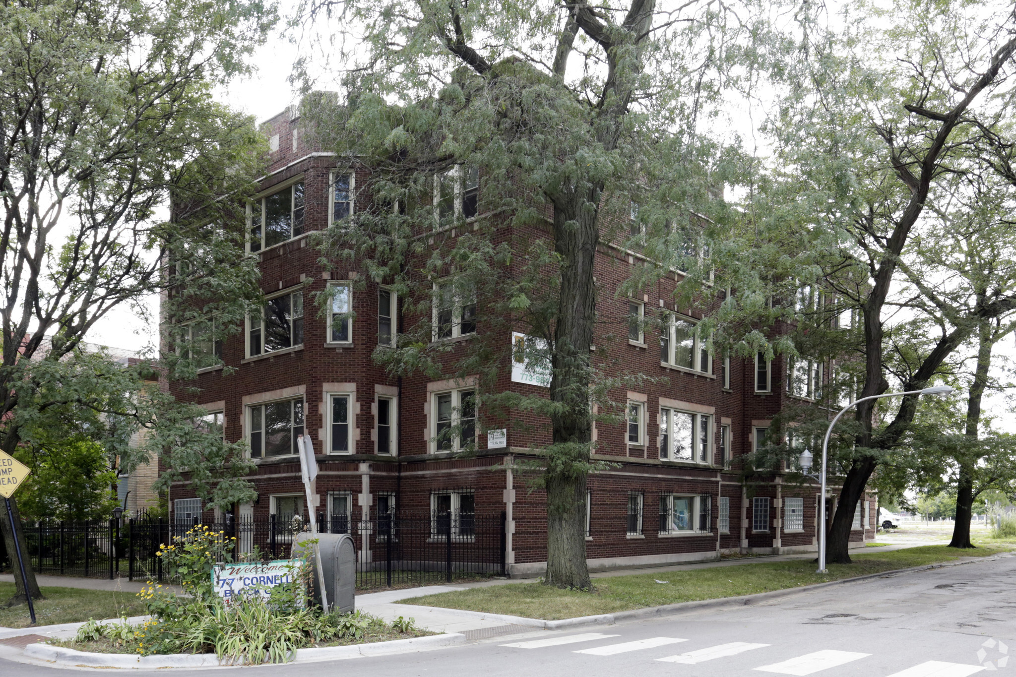 7700 S Cornell, Chicago, IL à vendre Photo principale- Image 1 de 1