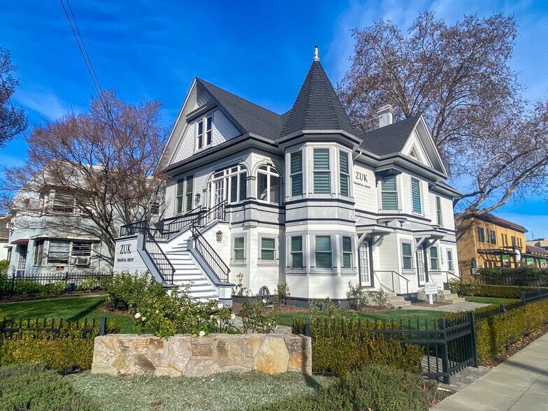 700 Franklin St, Napa, CA à louer - Photo du bâtiment - Image 1 de 25