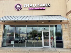 7770 W Grand Pky, Richmond, TX à louer Photo du bâtiment- Image 2 de 5