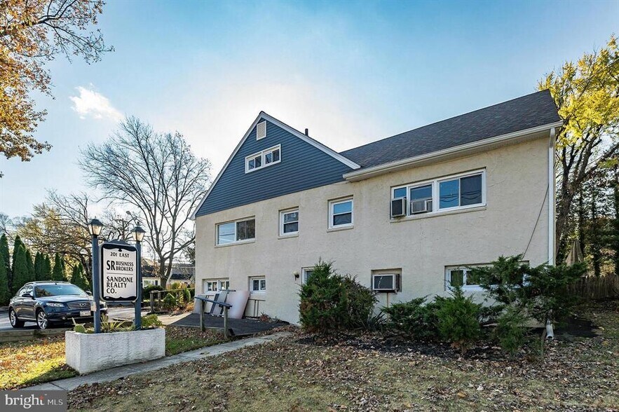 201 E Cuthbert Blvd, Haddon Township, NJ à vendre - Photo du bâtiment - Image 2 de 25