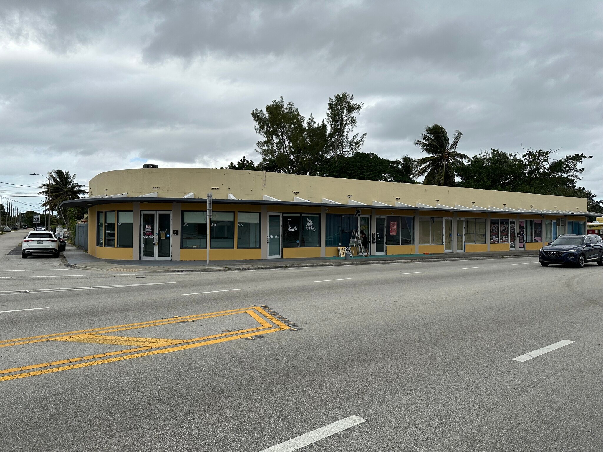 4300-4316 NW 7th Ave, Miami, FL à louer Photo du bâtiment- Image 1 de 11