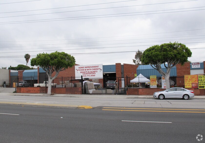 12820 S Western Ave, Gardena, CA à louer - Photo du bâtiment - Image 3 de 12