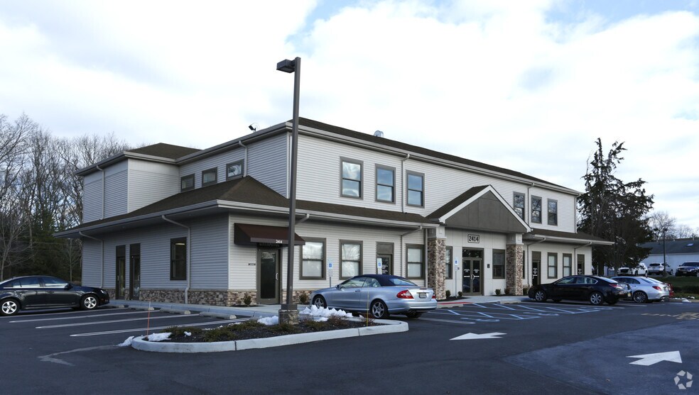 2414 Highway 34, Manasquan, NJ à louer - Photo du bâtiment - Image 2 de 2