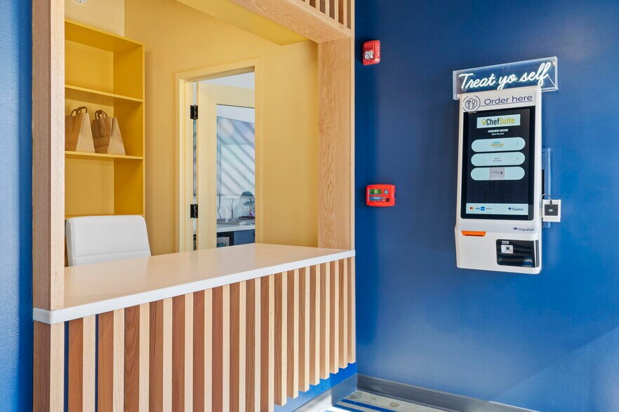 4711 W Broad St, Richmond, VA à vendre - Hall d’entrée - Image 2 de 24