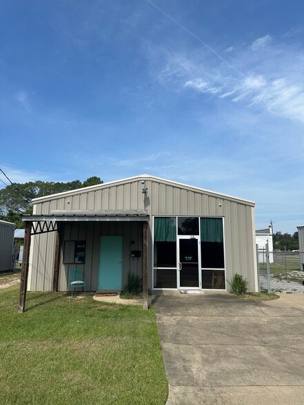 904 Pine Ave, Eufaula, AL for sale - Primary Photo - Image 1 of 16