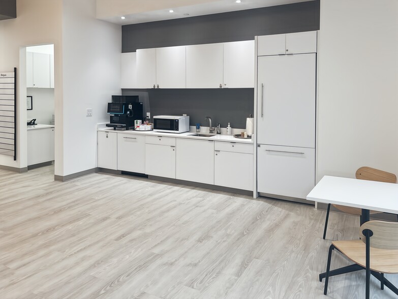 6040 Hillside Center Cir, Nolensville, TN for lease - Interior Photo - Image 3 of 15