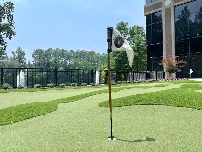 10 Glenlake Pky NE, Atlanta, GA for lease - Building Photo - Image 2 of 20