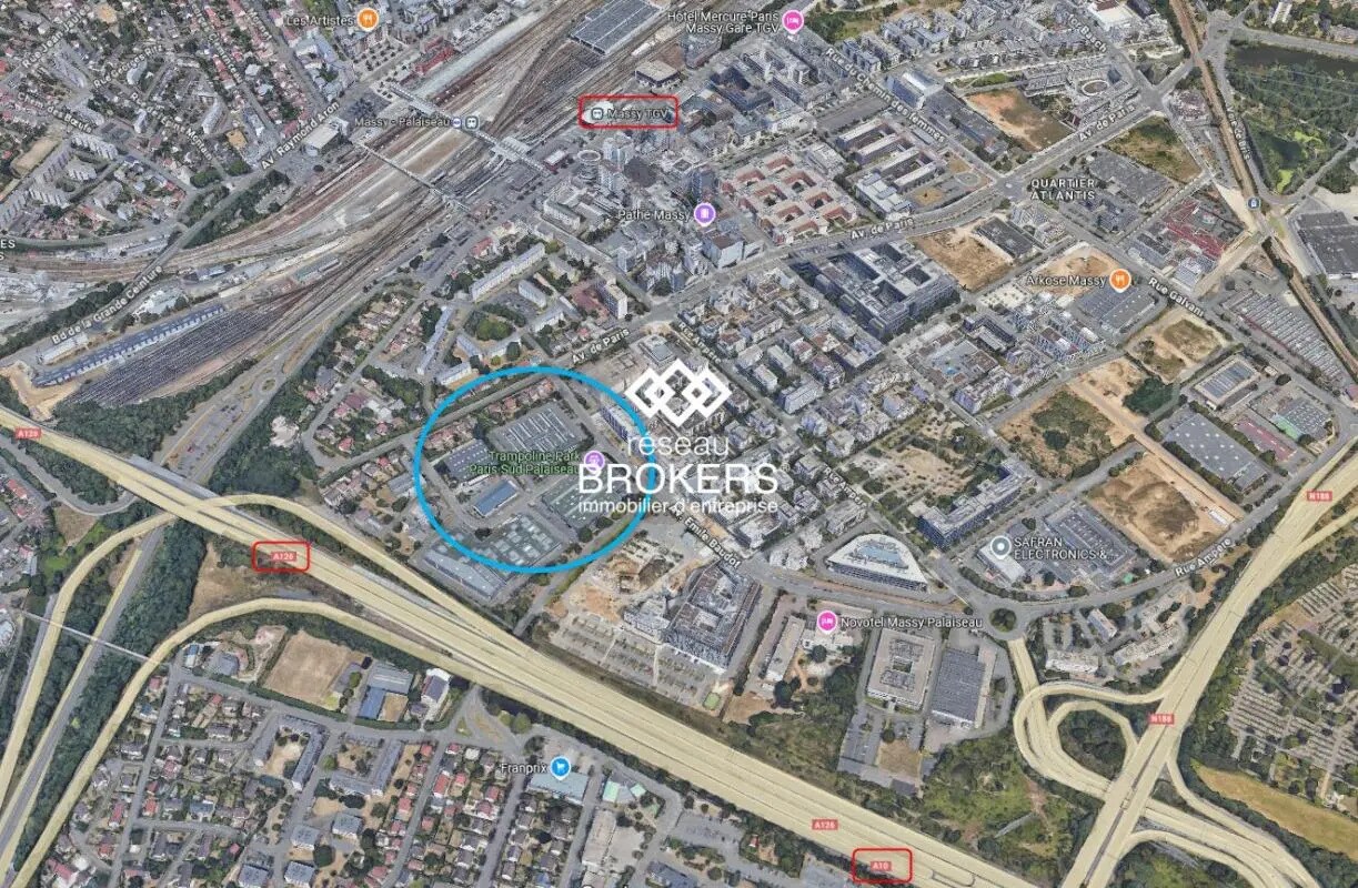 Industrial in Palaiseau for lease Building Photo- Image 1 of 5