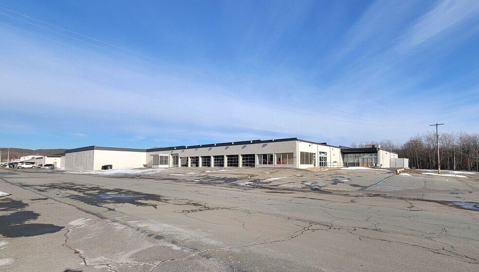 600 Scranton Carbondale Hwy, Archbald, PA à louer - Photo du bâtiment - Image 2 de 8