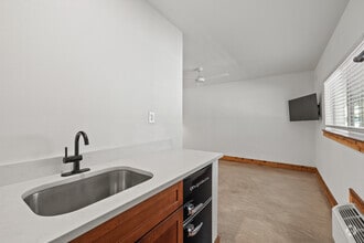 902 Main St, Blanco, TX for lease Building Photo- Image 2 of 6