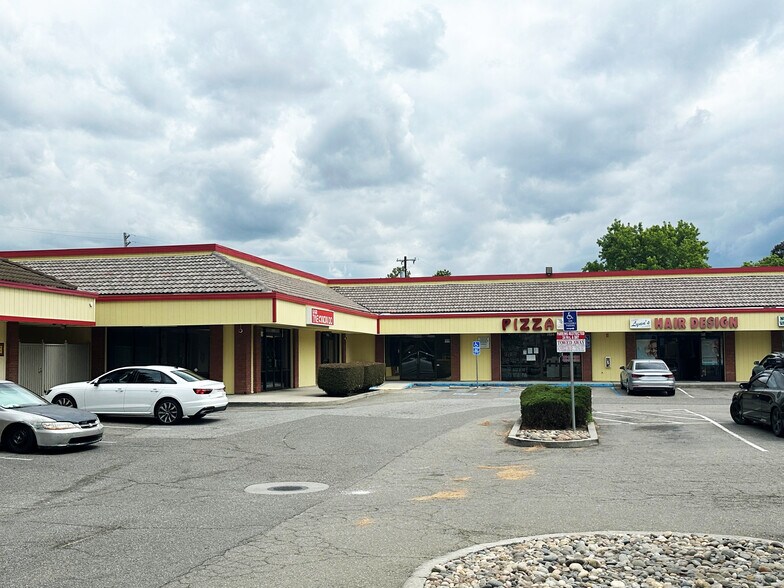 2676-2694 Cropley Ave, San Jose, CA à louer - Photo du bâtiment - Image 3 de 12