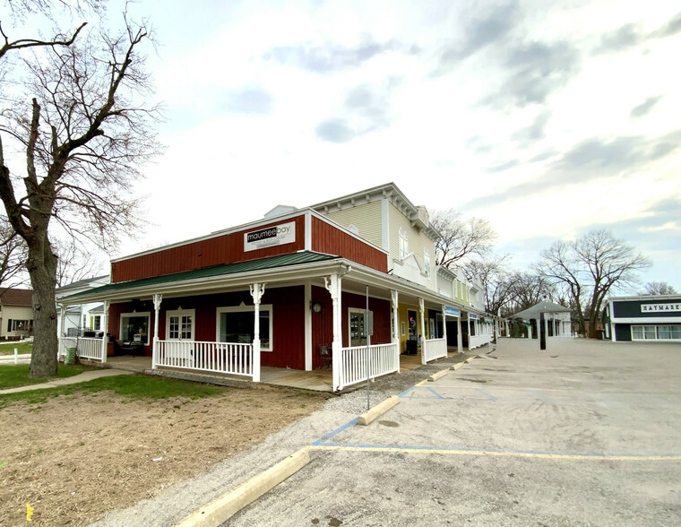 5758 Main St, Sylvania, OH for sale - Building Photo - Image 3 of 6